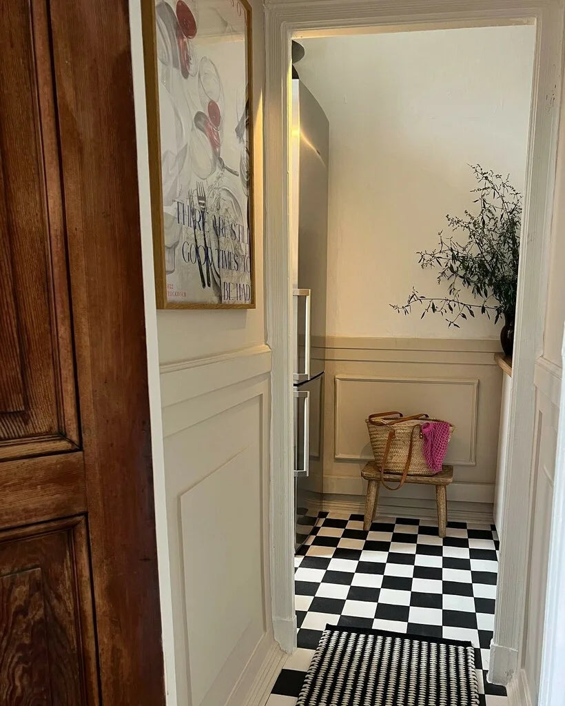 Farrow and Ball Stirabout | No. 300