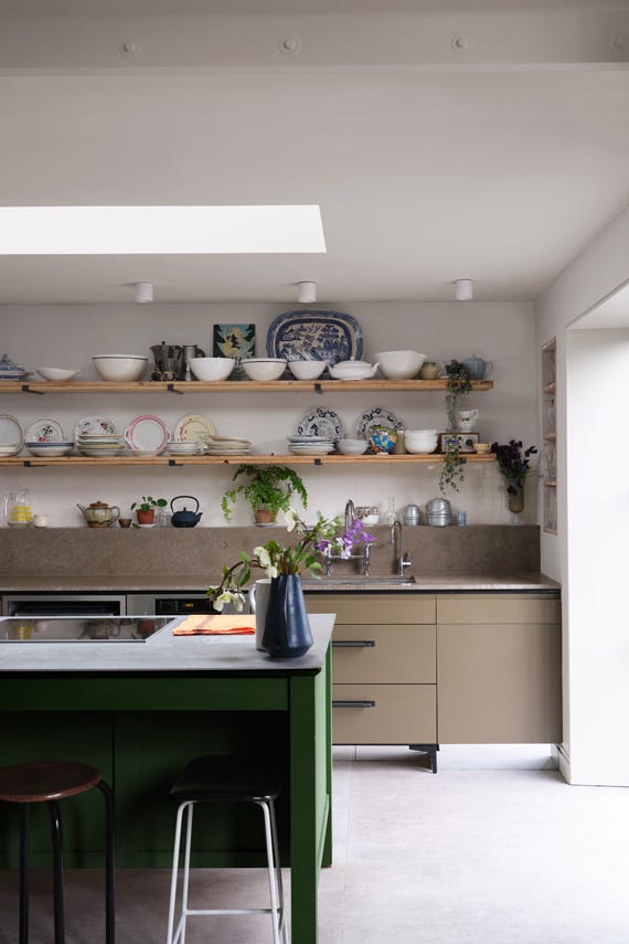 Farrow and Ball Stirabout | No. 300