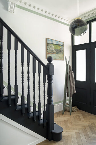 Ilex | No. 558  Paint & Paper Library