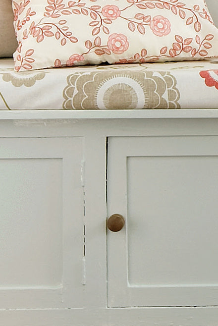 Pearl Colour | No. 100 Little Greene